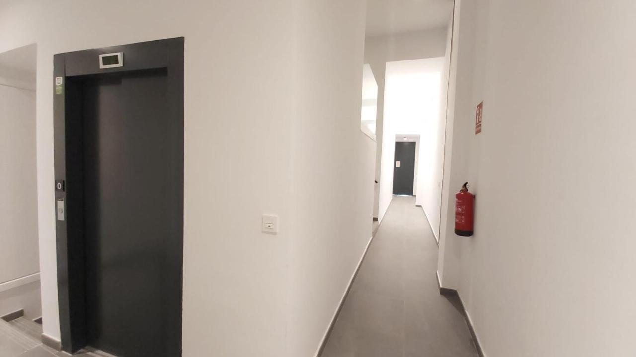 Del Parque Flats Urban Adults Luxury Apartment Малага Екстериор снимка